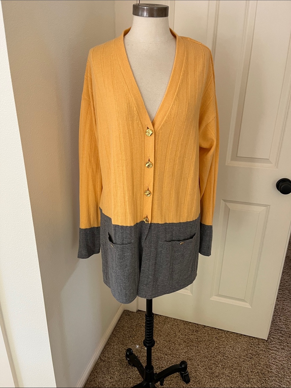 LG Two-Tone V-Neck Cardigan Sweater in Yellow and Gray Escada